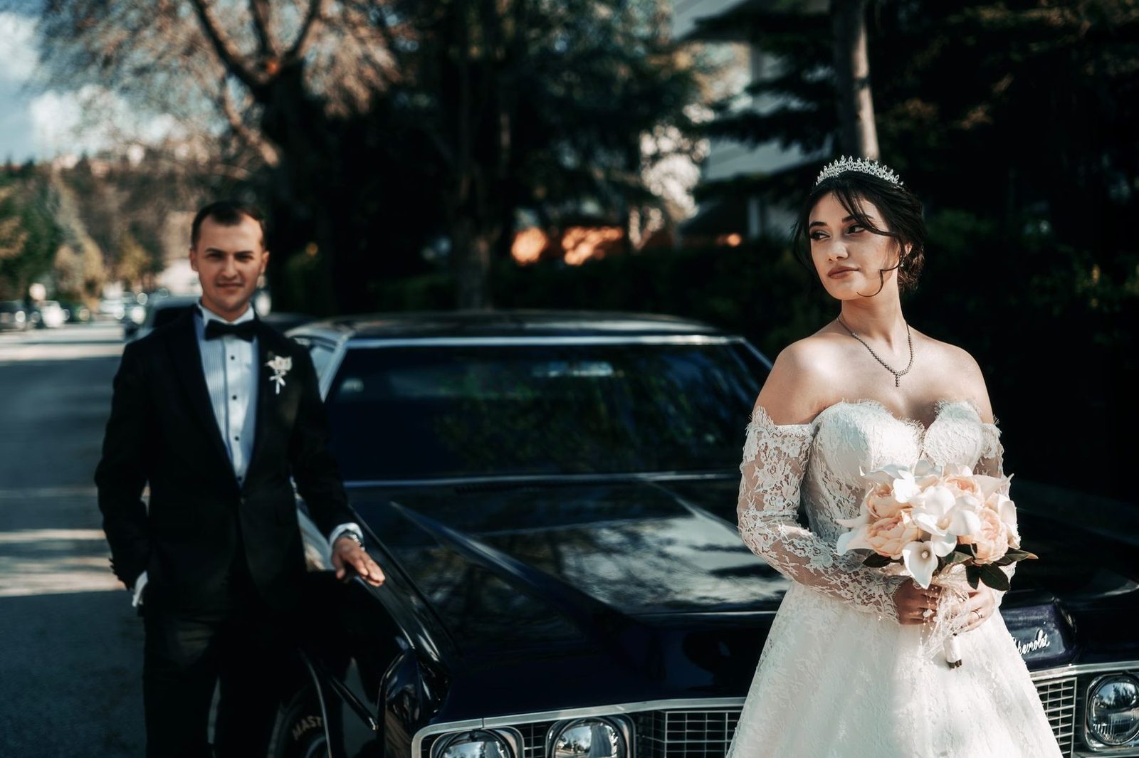How Many Limos Does a Wedding Party Actually Need?